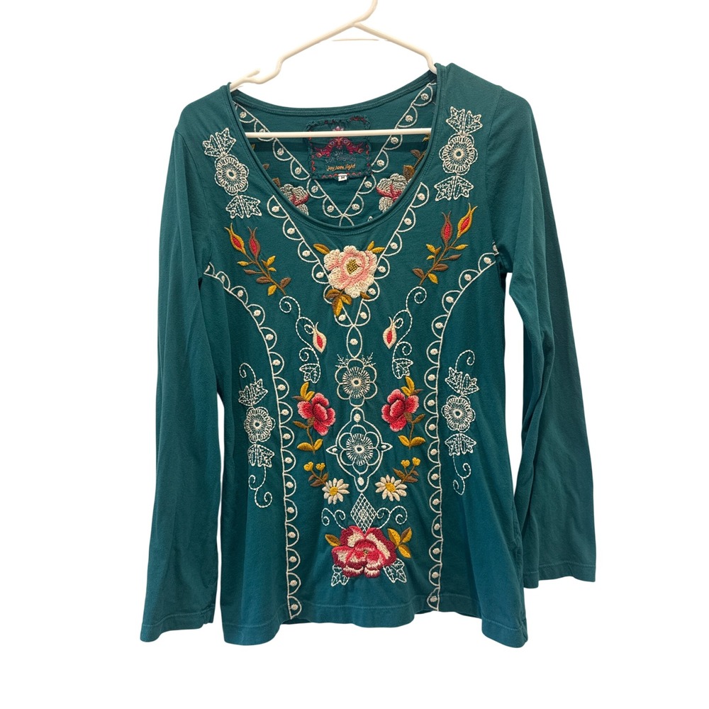 JW Los Angeles Johnny Was Top Womens M Teal Green Floral Embroidered Boho Tee